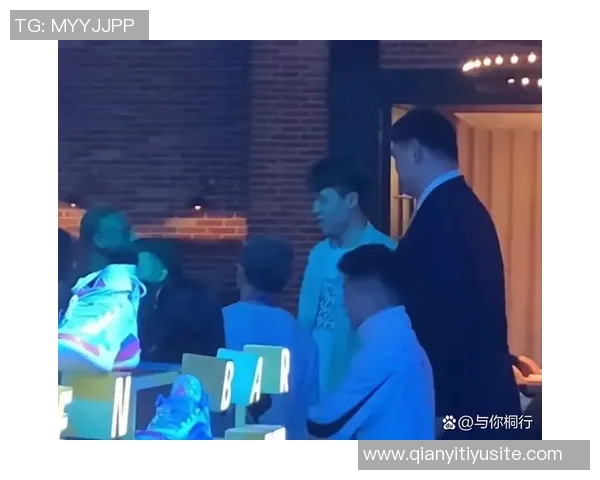 本戈登回忆初见姚明时的震撼感受竟认为他体内有外星人操控着他